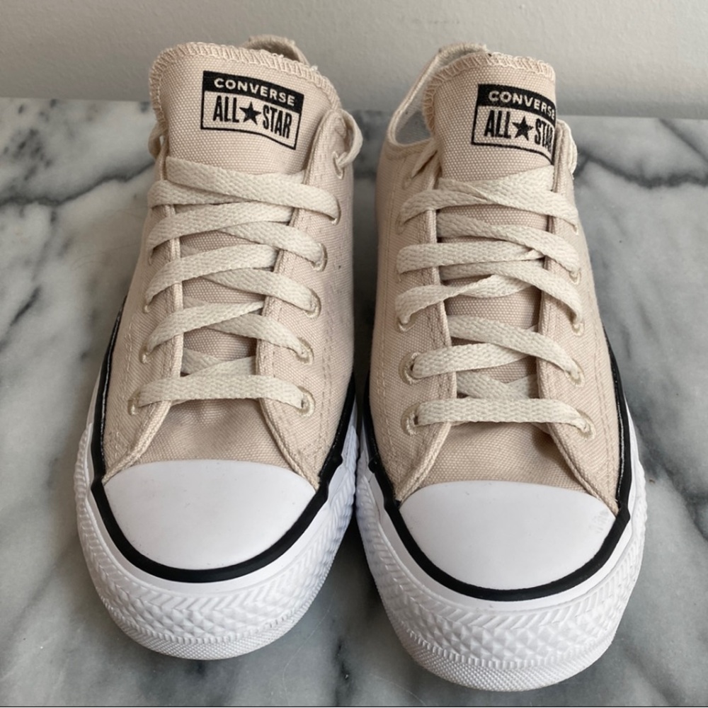 Women’s Converse